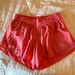 Lululemon HOTTY HOT 4” low rise